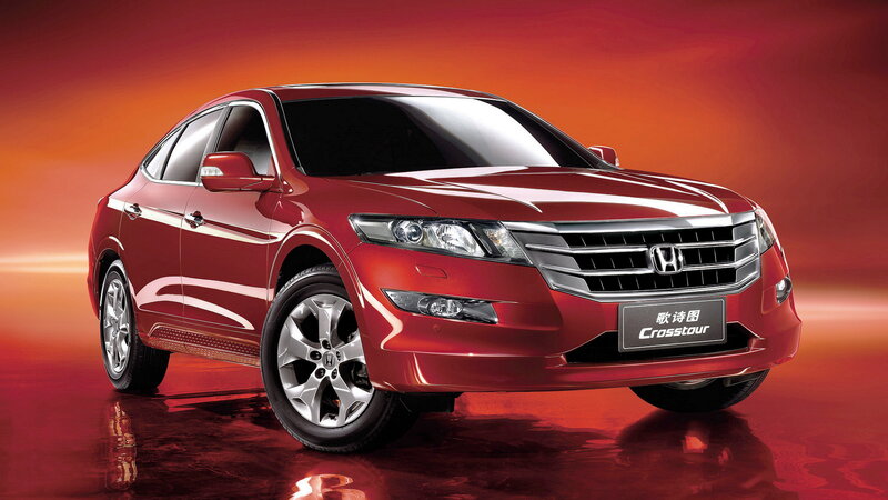 Red Honda Crosstour — Dramatic