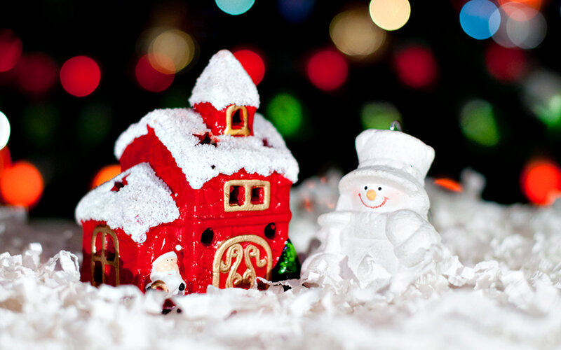 Red House and Snowman