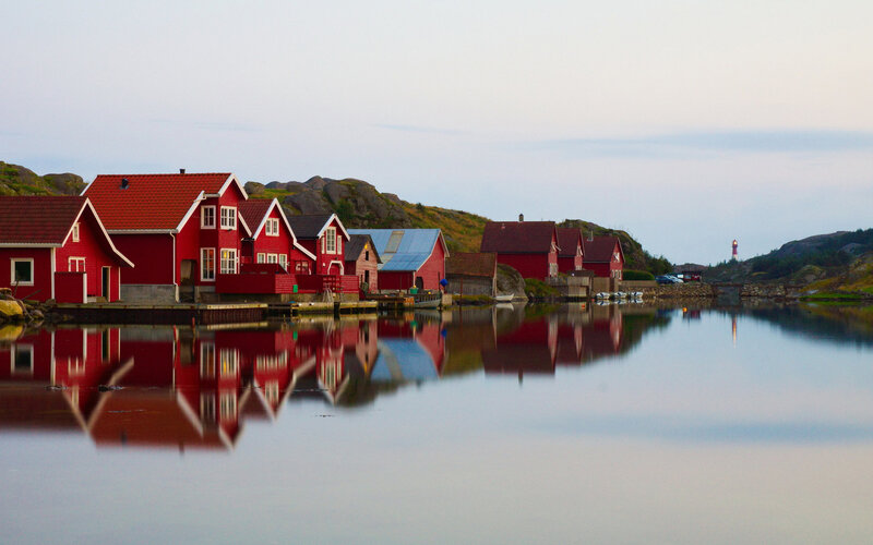 Red Houses on Water — Serene