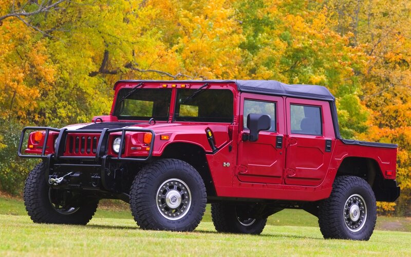 Red Hummer H1 in autumn