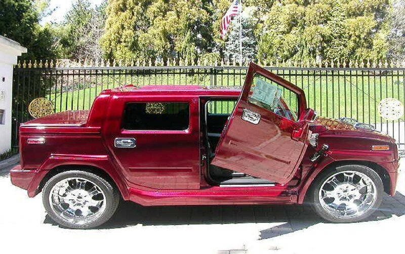 Red Hummer H2 Pickup