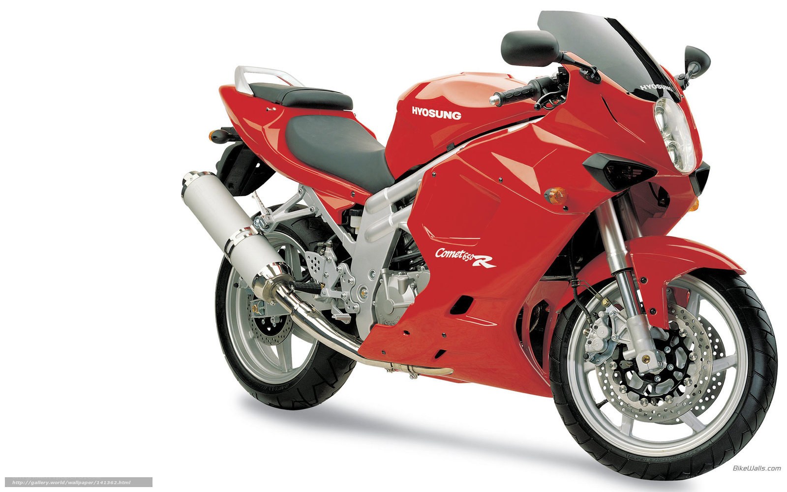 Red Hyosung Comet 650R motorcycle