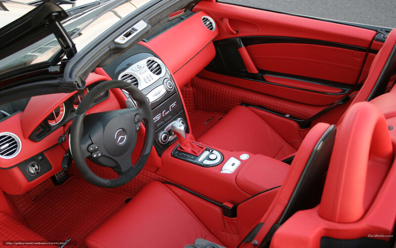 Red interior of a Mercedes SLR