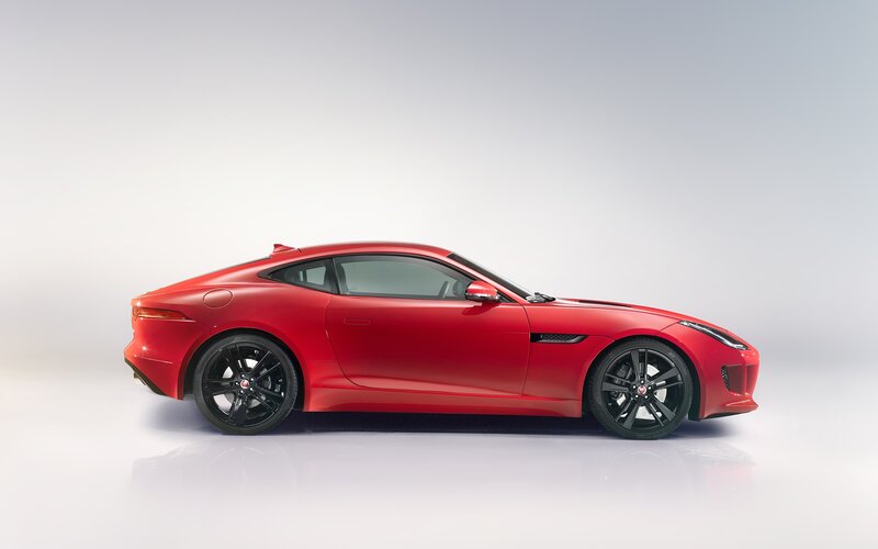 Red Jaguar F-type — Neutral, Photograph