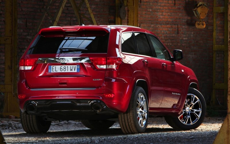 Red Jeep Grand Cherokee SRT