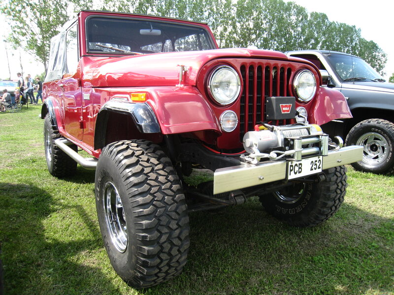 Red Jeep Wrangler — Outdoor
