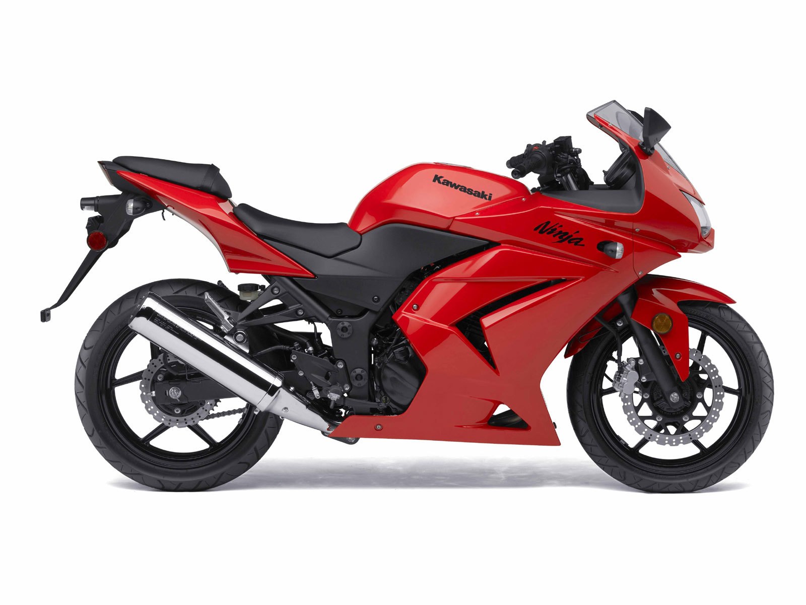 red kawasaki ninja motorcycle