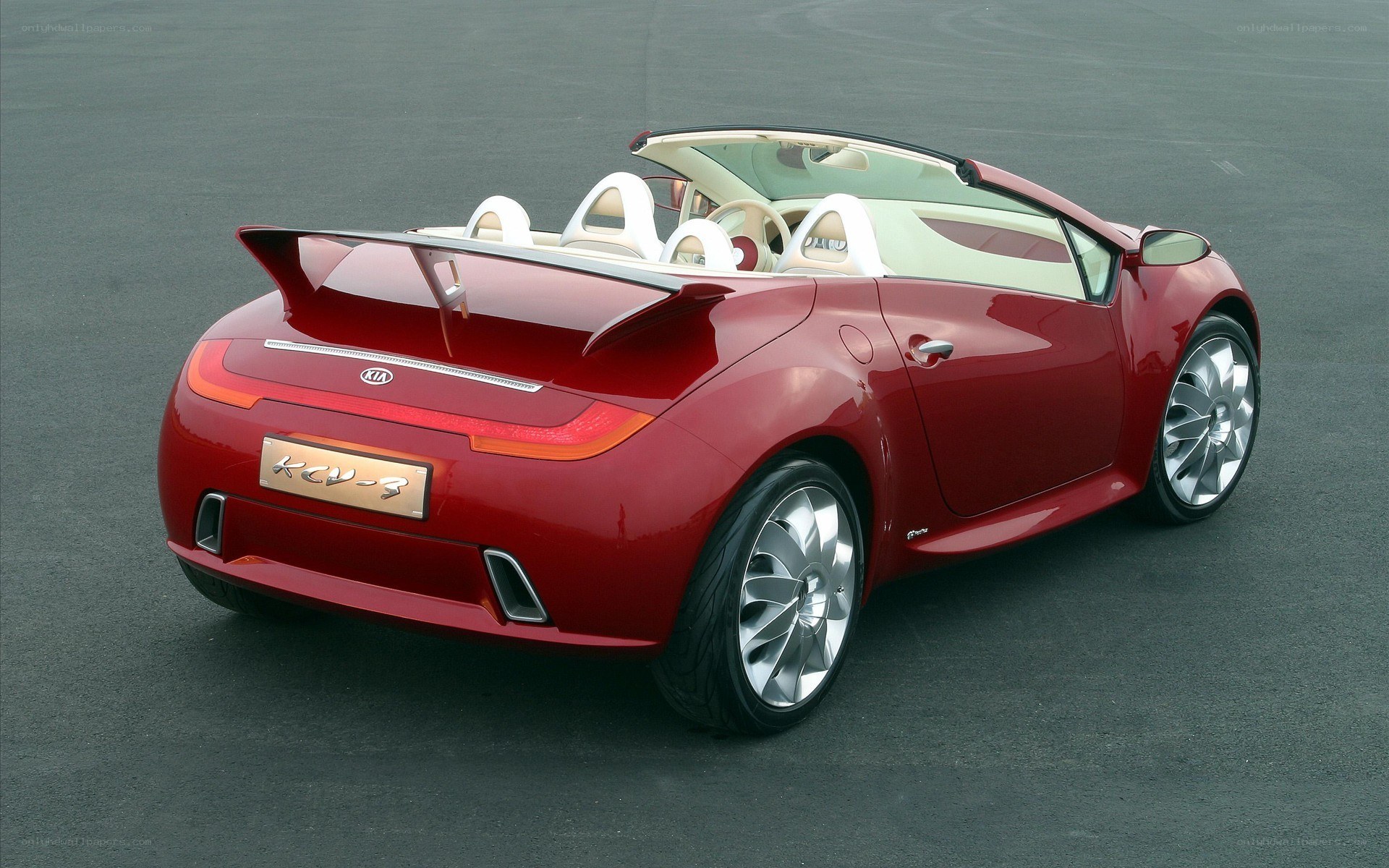 Red Kia KCX-3 Concept Car