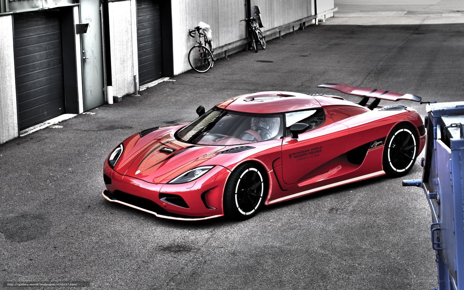 Red Koenigsegg Agera RS