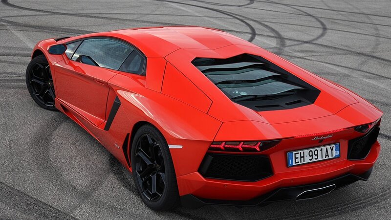 Red Lamborghini Aventador — Dynamic, Photograph