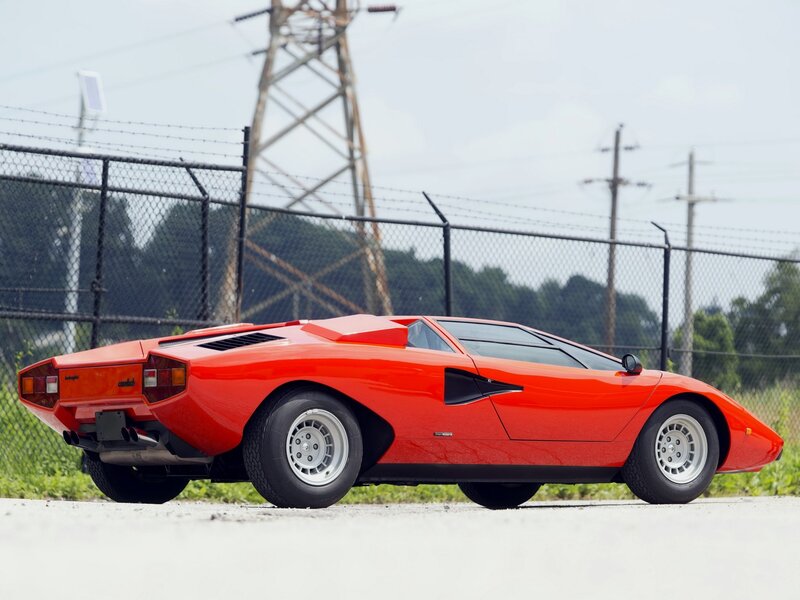 Red Lamborghini Countach
