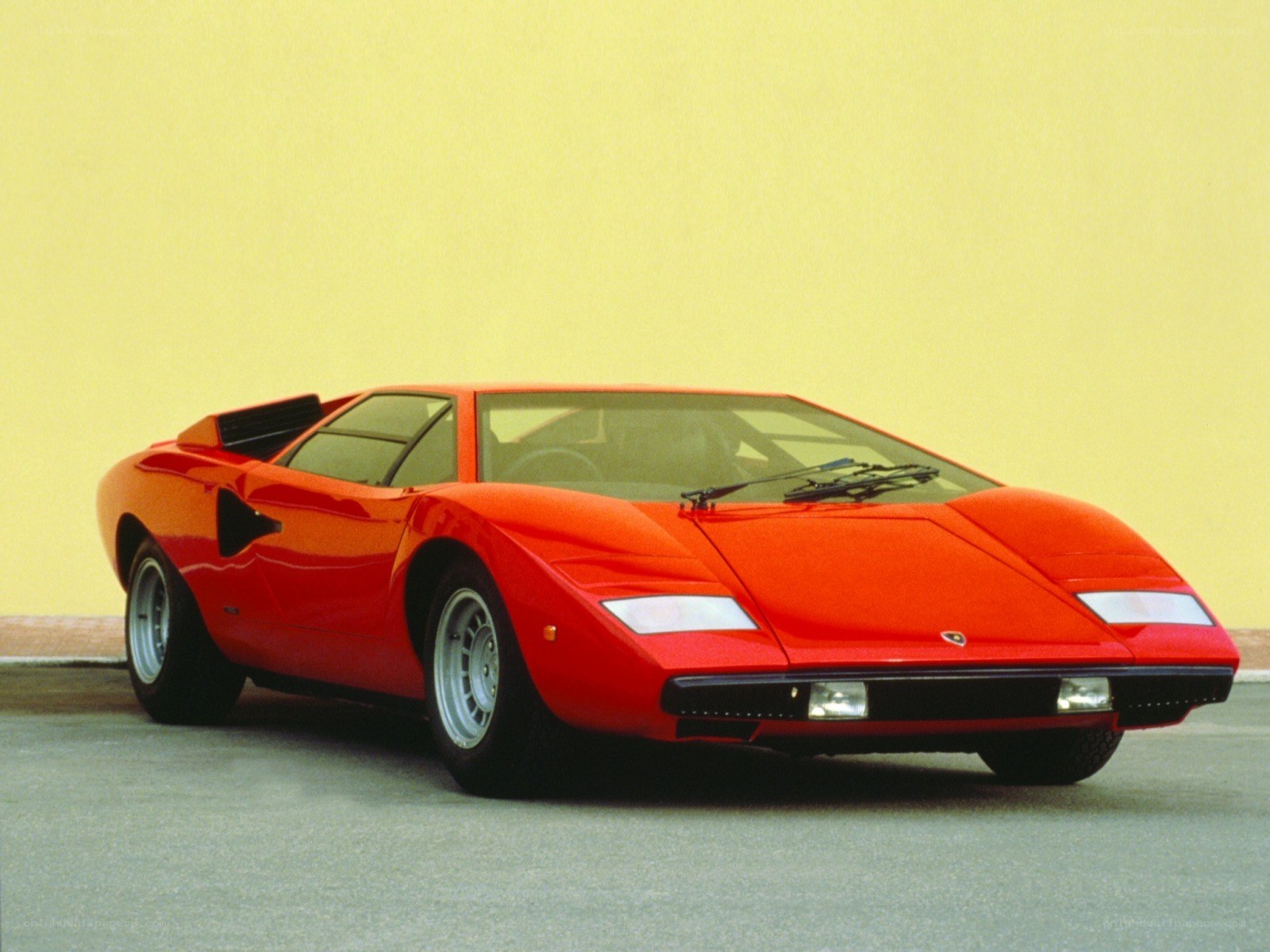 Red Lamborghini Countach