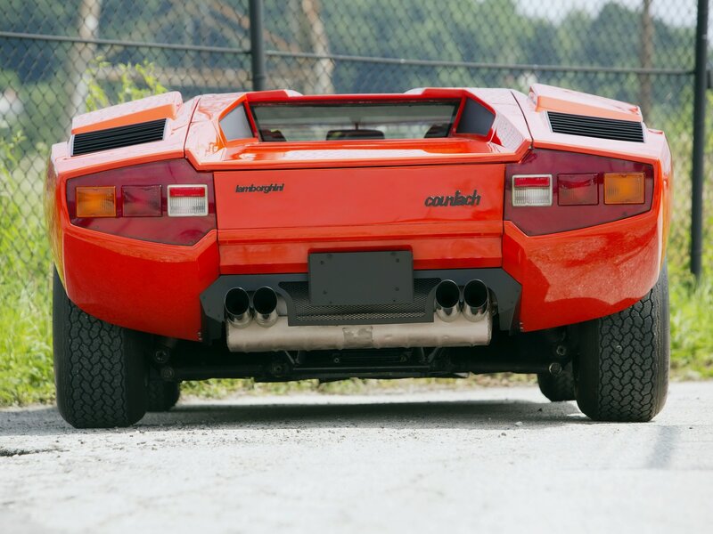 Red Lamborghini Countach — Static, Afternoon