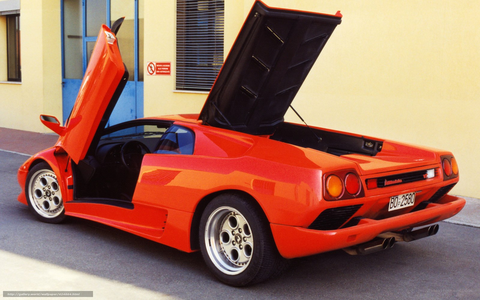 red lamborghini diablo