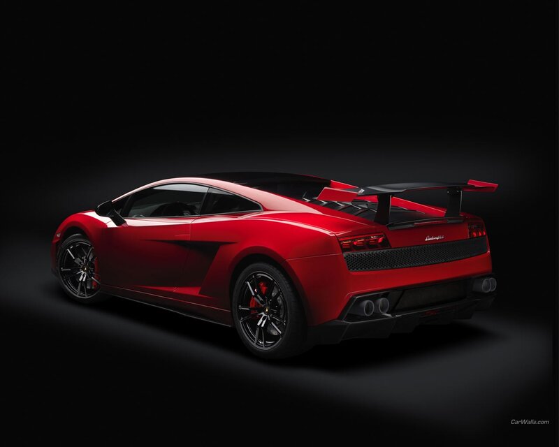 Red Lamborghini Gallardo