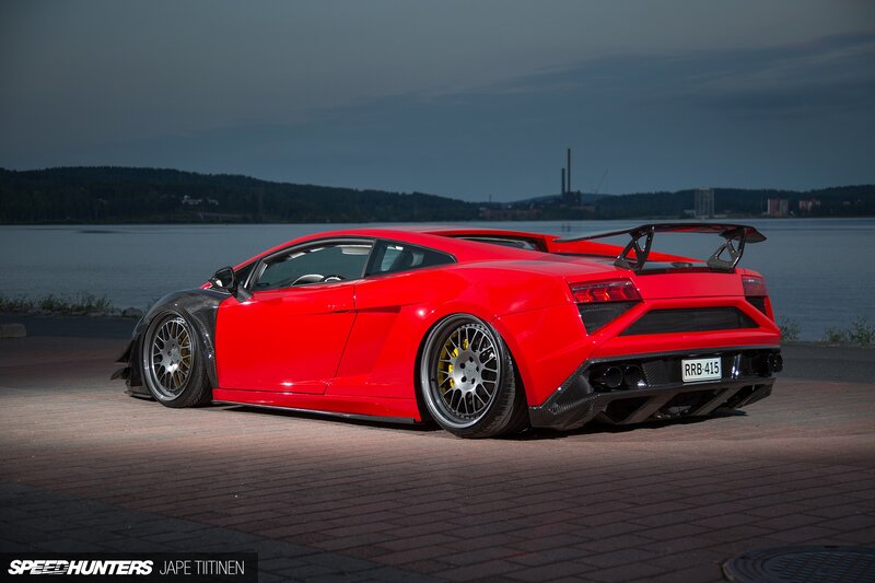 Red Lamborghini Gallardo — Dramatic, Night