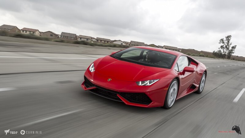 Red Lamborghini Huracan — Dynamic
