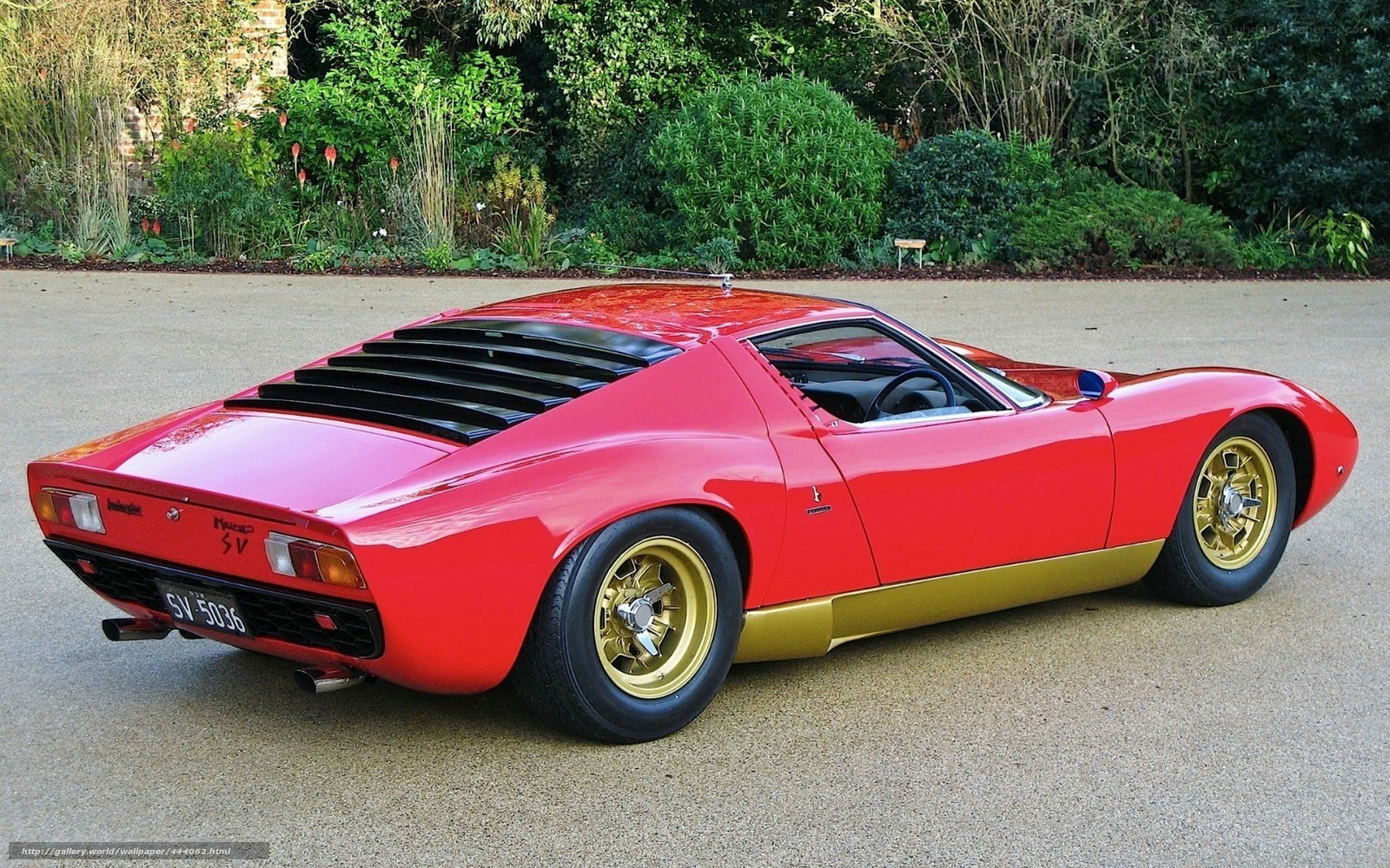 Red Lamborghini Miura
