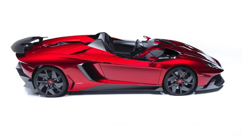 red lamborghini sports car