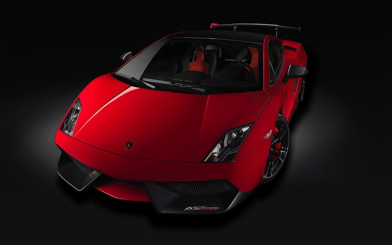 red lamborghini sports car