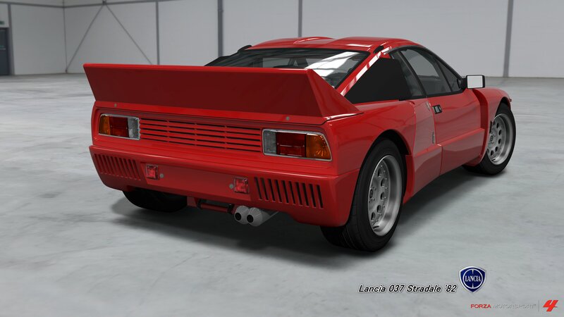 Red Lancia 037 Stradale — Neutral