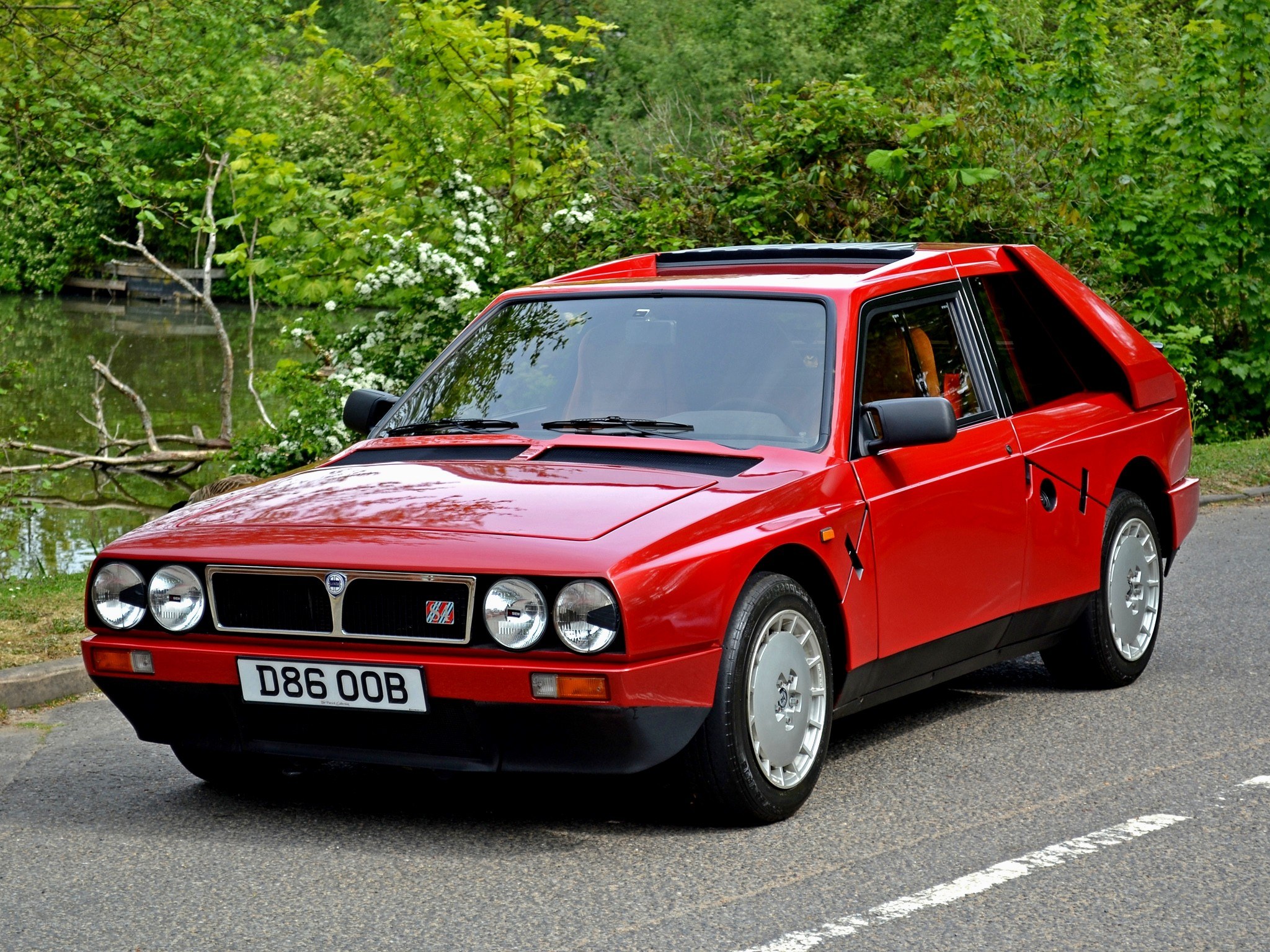 Red Lancia Delta Integrale