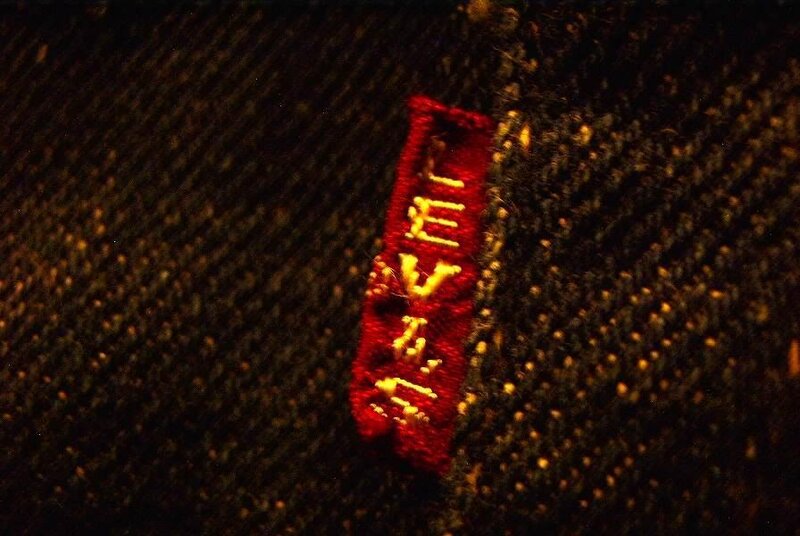 Red Levi's Tag