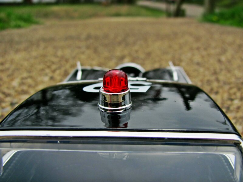 Red Light on Car Roof