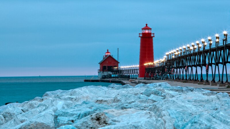 Red Lighthouse at Pier