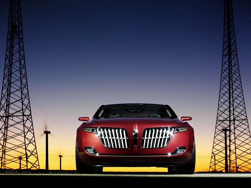 Red Lincoln Concept Car — Dramatic