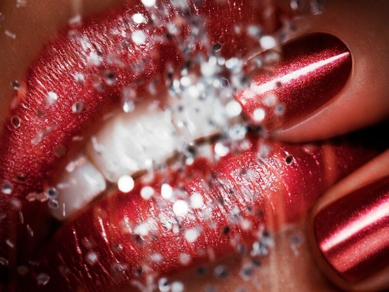 red lips with glitter