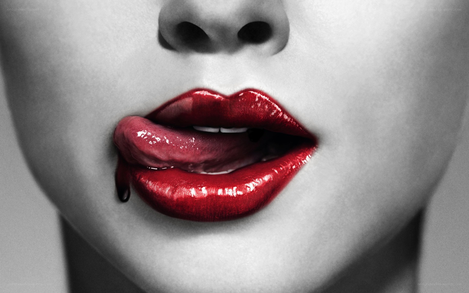 red lipstick with dripping effect