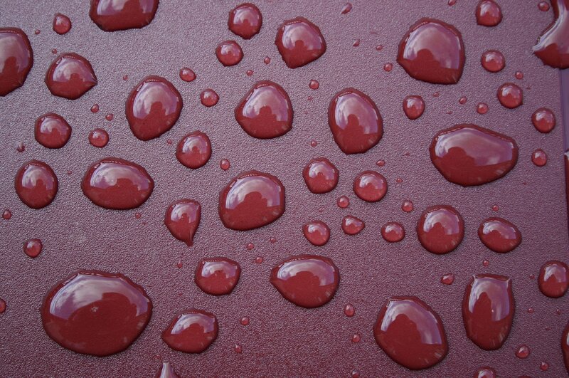 Red Liquid Droplets — Dramatic