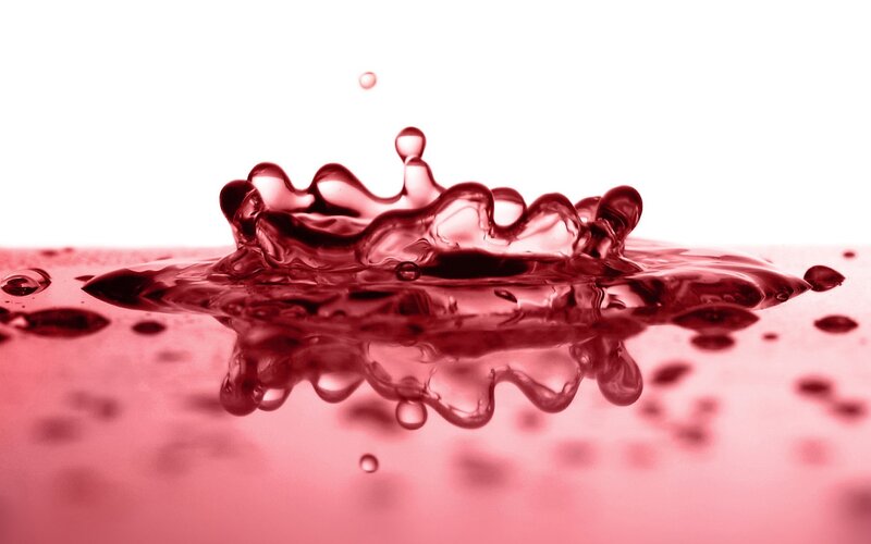 Red Liquid Splash — Dynamic, Photograph, Drop, Reflection