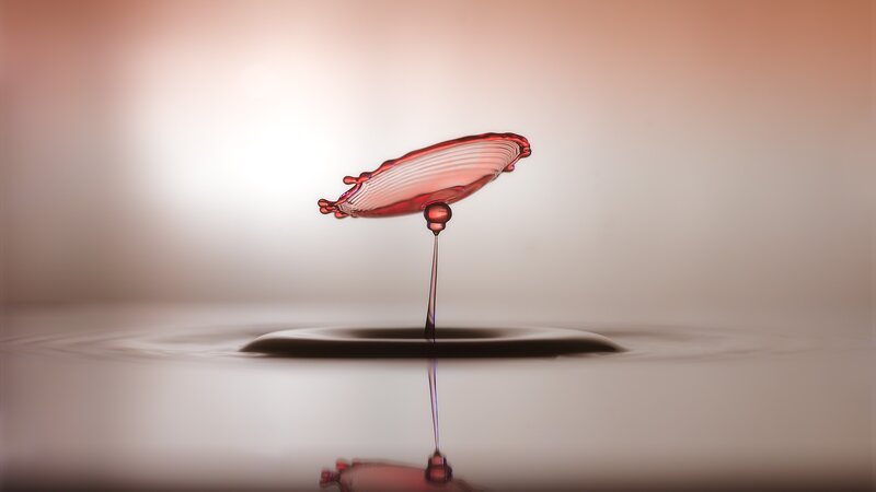 Red Liquid Splash — Serene