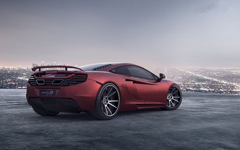 Red McLaren MP4-12C