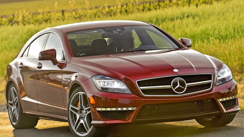 Red Mercedes-Benz CLS63 AMG