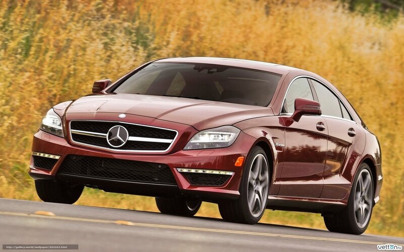 Red Mercedes-Benz CLS63 AMG