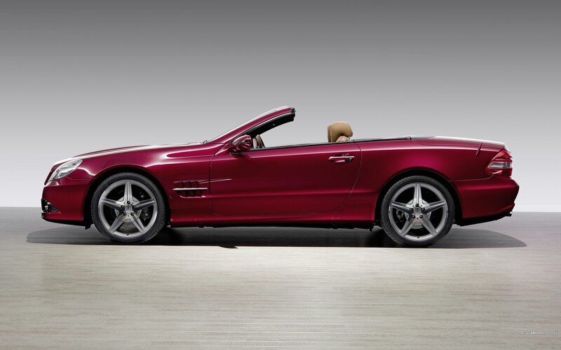 red mercedes-benz sl500