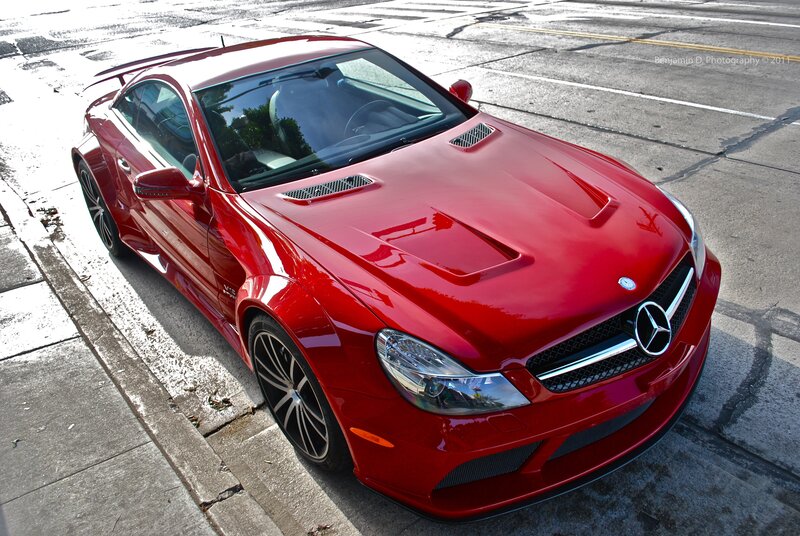 Red Mercedes-Benz SLR McLaren