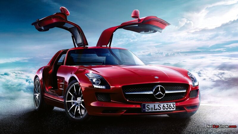 Red Mercedes-Benz SLS AMG
