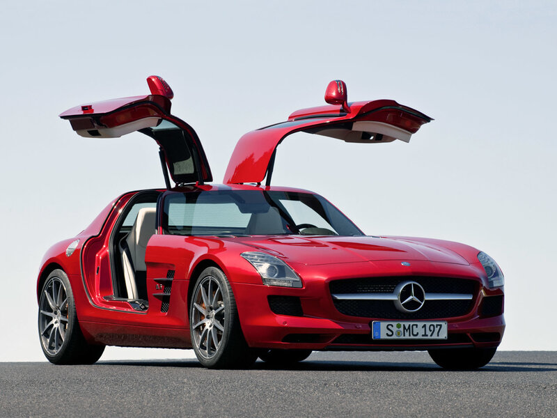 Red Mercedes-Benz SLS AMG