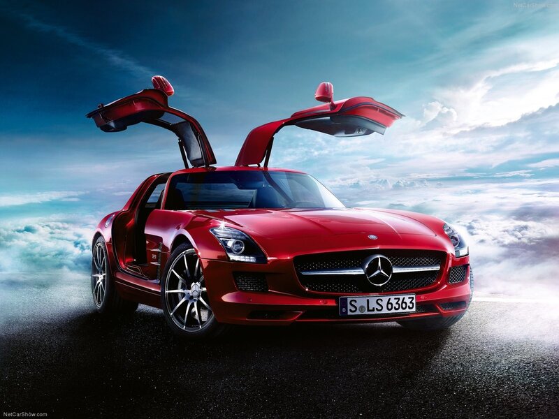 Red Mercedes-Benz SLS AMG