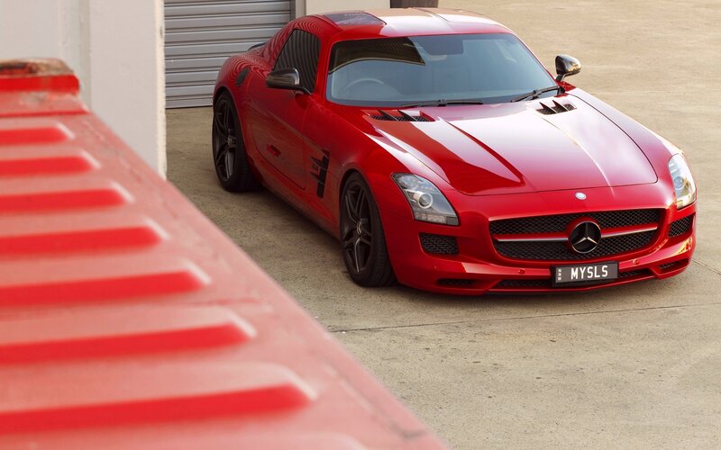Red Mercedes-Benz SLS AMG