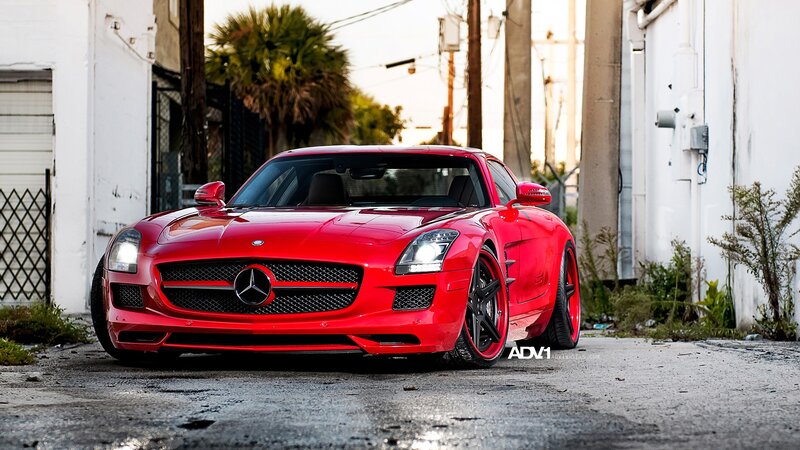 Red Mercedes-Benz SLS AMG