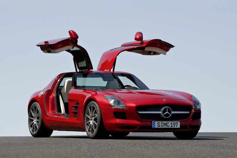 Red Mercedes-Benz SLS AMG
