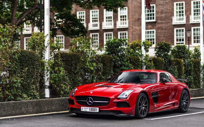Red Mercedes-Benz SLS AMG