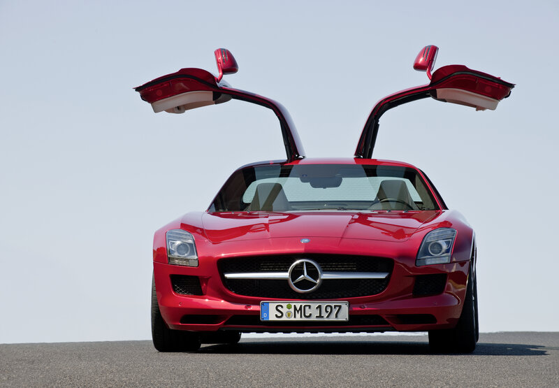 Red Mercedes-Benz SLS AMG