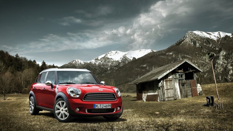 Red Mini Cooper Suv — Dramatic