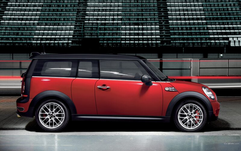Red Mini Countryman car